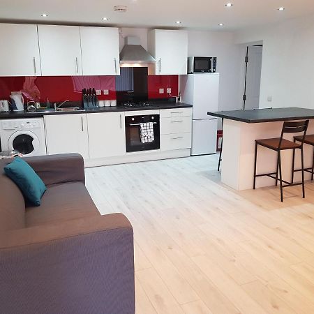 Central Windsor 2 Bedroom Flat With Free Parking Eksteriør bilde