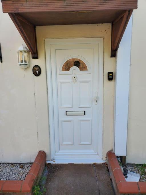 Central Windsor 2 Bedroom Flat With Free Parking Eksteriør bilde